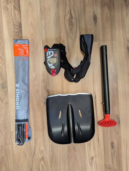 ABC lawinowe (detektor + łopatka + sonda)