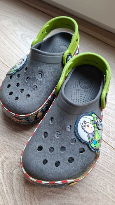 Paka butòw dla chłopca r. 25, 26, 27