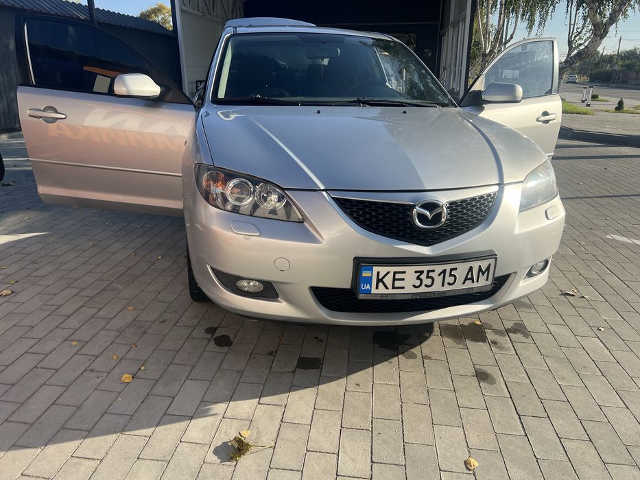 Продам мазду 3  1.6