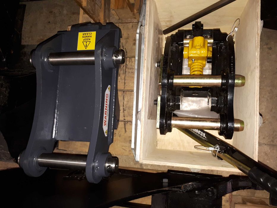 Retroescavadora JCB 1CX, 3CX, 4CX, Mini e Midi Escavadoras Giratórias.