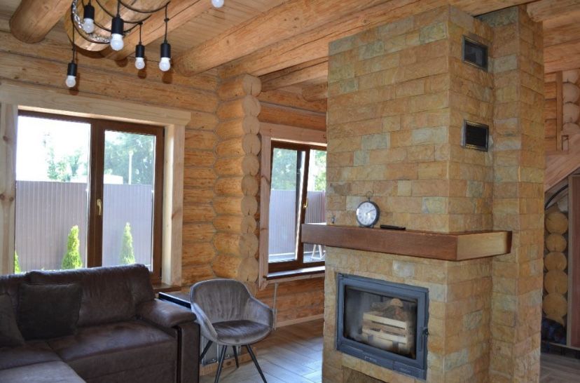 210/2 Сруб с бассейном баней и чаном