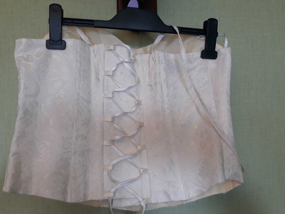 Gorset roz 44 ecru