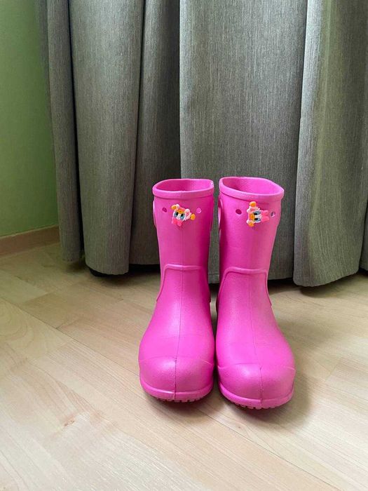 Продаю чоботи дощрві