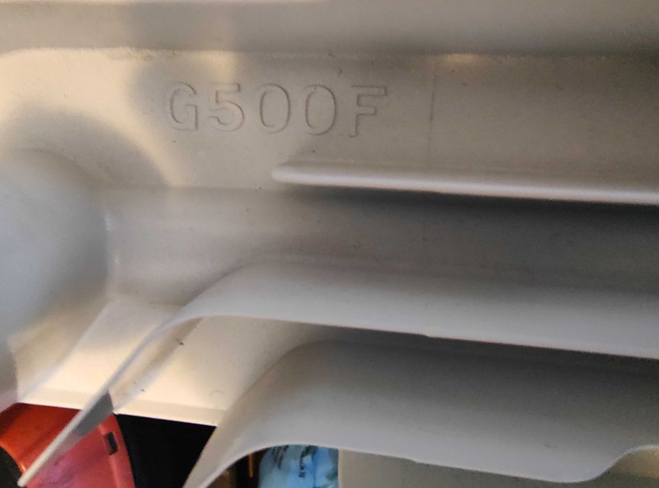 Grzejnik aluminowy z głowicą Danfoss