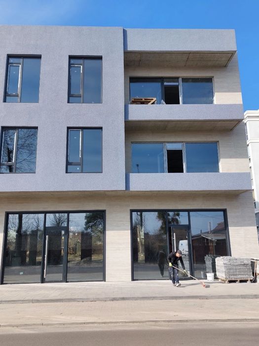 Офіс з ремонтом у центрі Ірпеня - 45 м2+ великий балкон