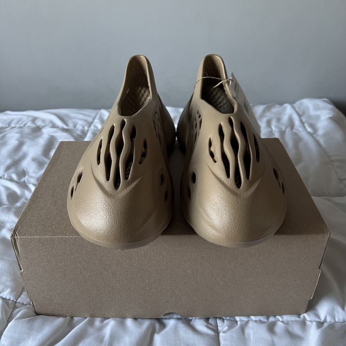 Yeezy Foam Runner Clay Taupe - rozmiar 42-46
