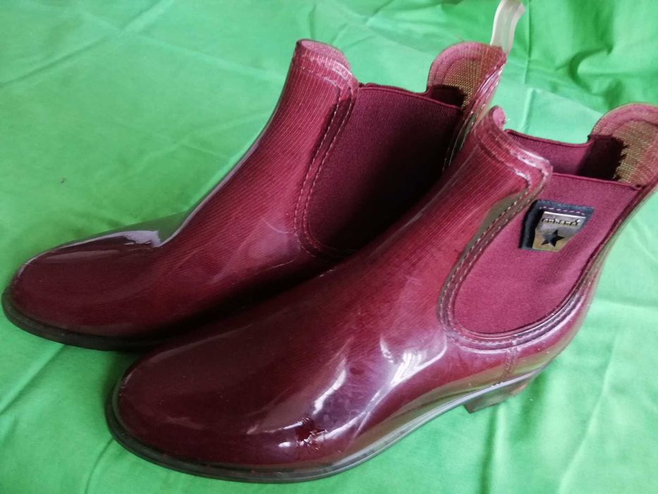 Botas tipo galochas novas