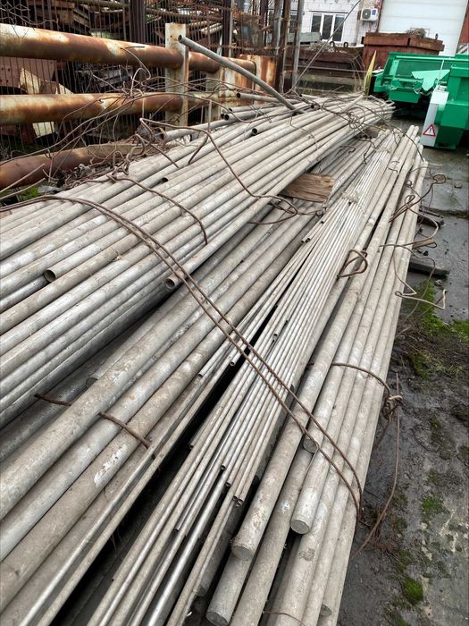 Труба нержавіюча