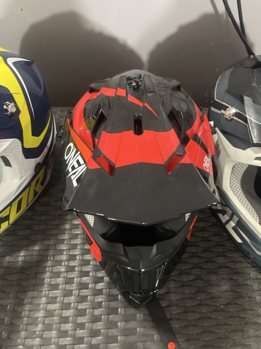 Продаєтсья мото шльом