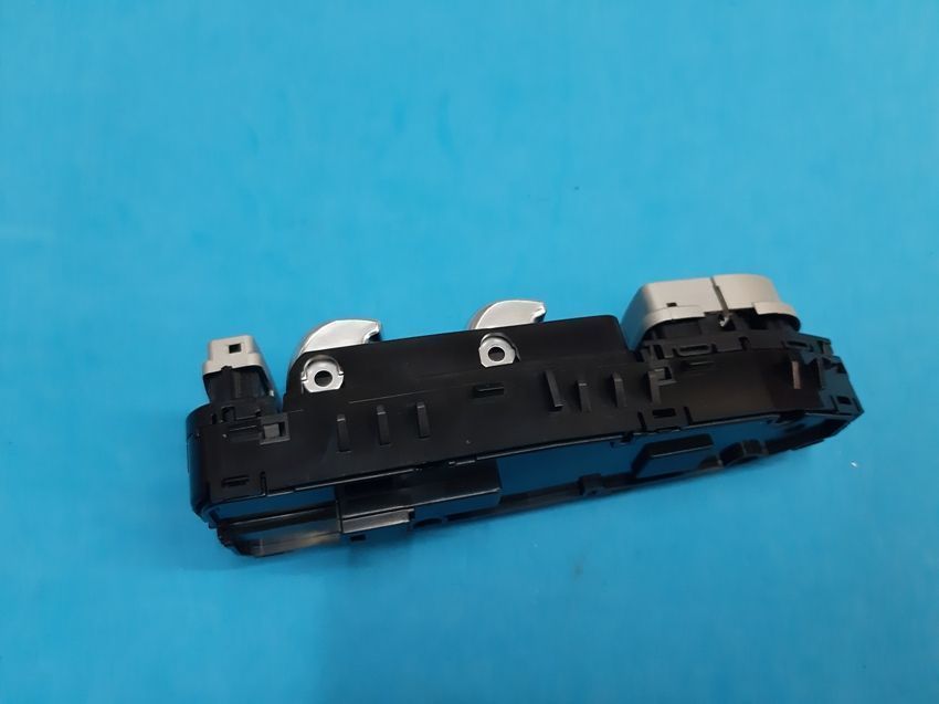 Comando botão interruptor elevador vidros Mercedes W205  Classe C, X e GLC  NOVO