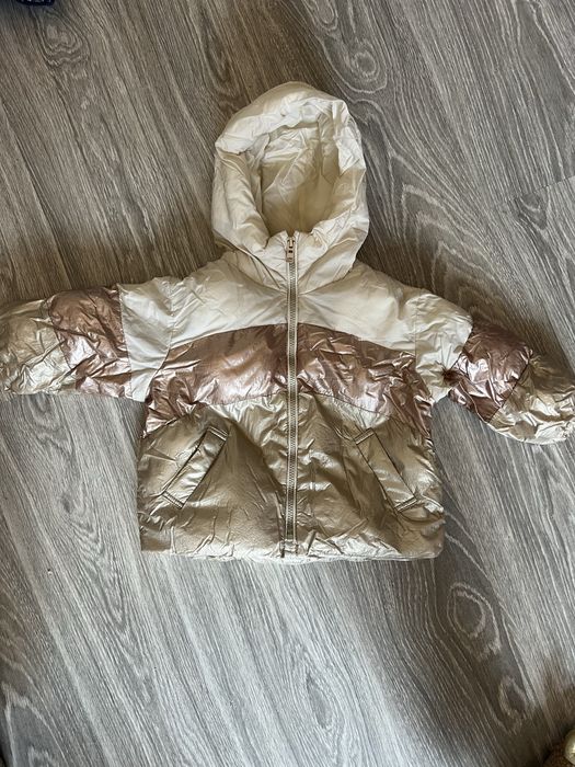 Продам курточку Zara ( 98см)