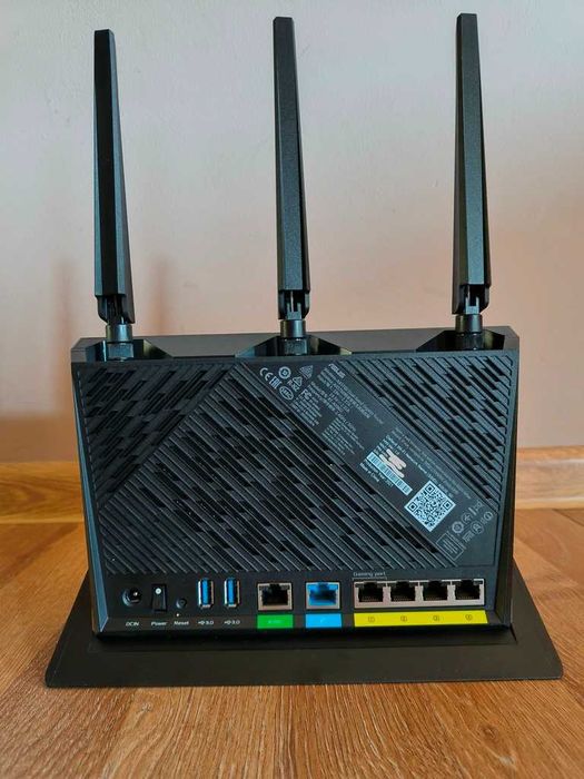 Router Asus RT-AX86U WiFi-6 2.5Gbps USB3.2x2