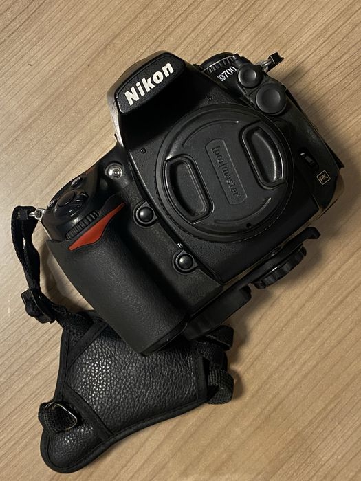 Зеркальний фотоапарат Nikon D700