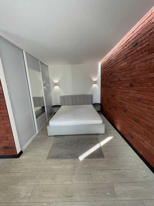Здається стильна квартира-студія Loft біля центру
