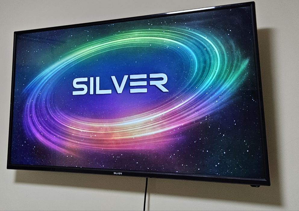 Smart TV Silver 40"