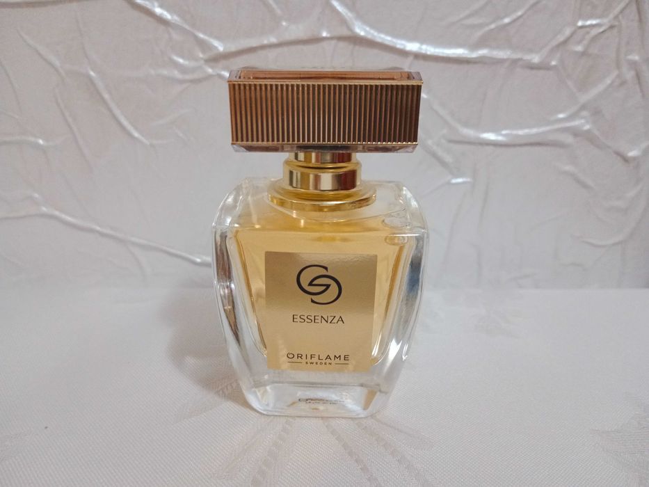 Perfumy Giordani Gold Essenza