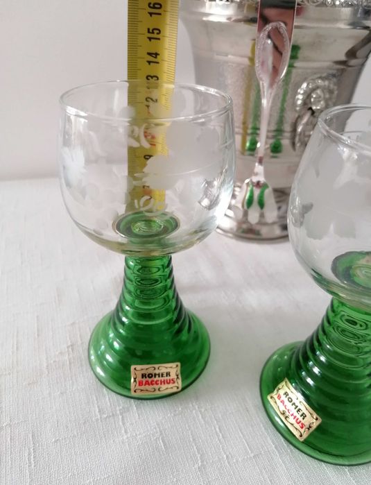 Келихи та чарки вінтаж