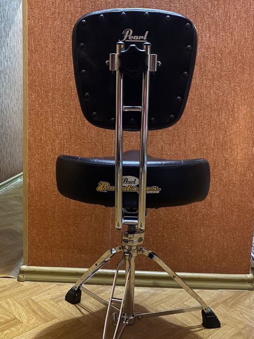 Pearl roadster drum throne. Стул барабанщика