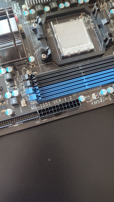 Материнська плата MSI MS-7551 VER:1.2
