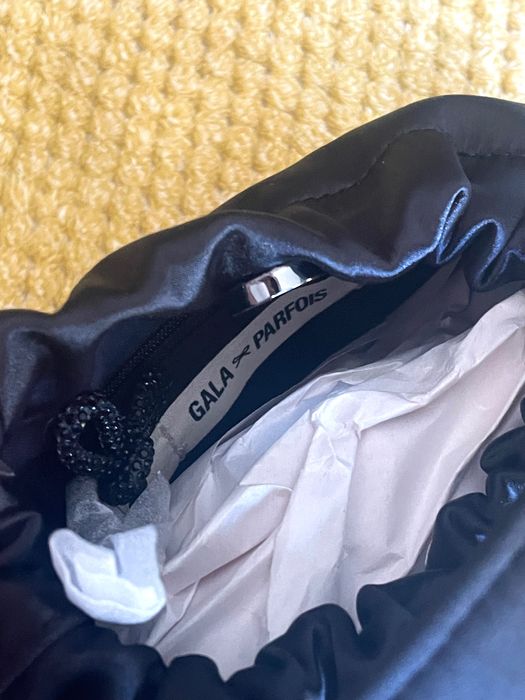 Mala preta festiva da Parfois