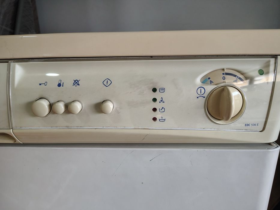 Máquina secar roupa