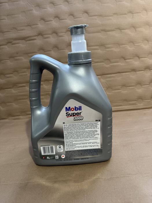 Olej mobil super 3000 5W-30  + płyn do chłodnic Glixol R