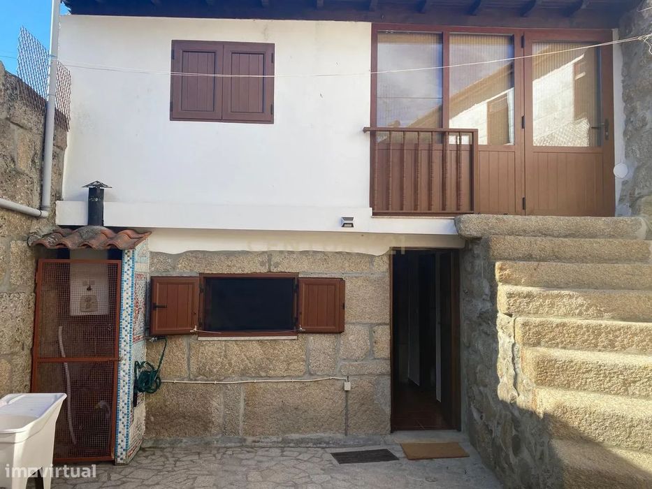 Casa Renovada em Faiões, Chaves - Oportunidade Única!
