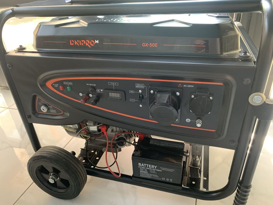 Продам генератор Днипро-М GX-50E б/у