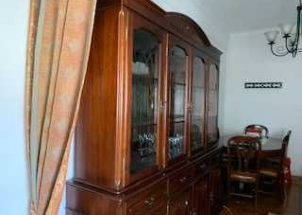 Conjunto Completo Sala Jantar e Estar: Vitrine+Móvel TV+Mesa Extensível+6 Cadeiras