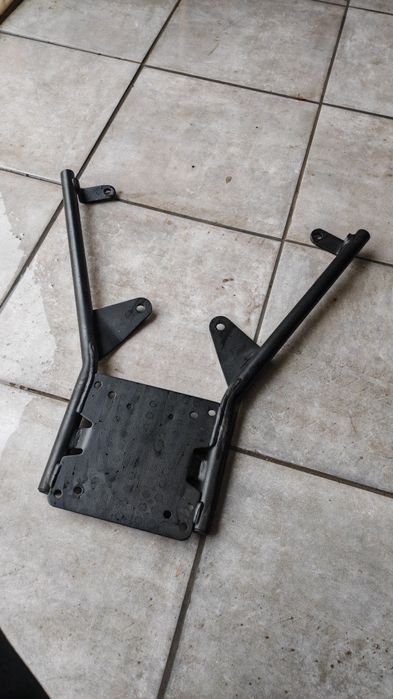 Suporte top case shad Piaggio Mp3 2023