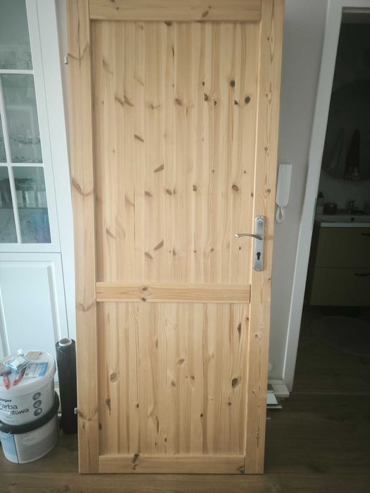 Drzwi wewnętrzne drewniane 80