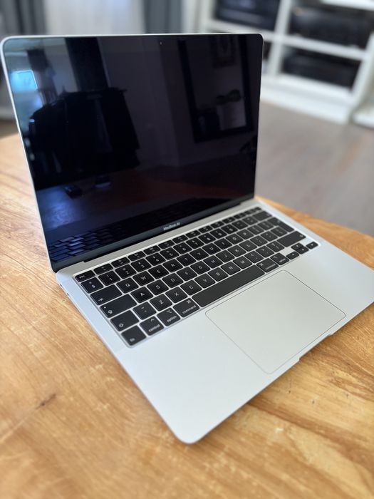 MacBook Air 13,3”