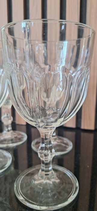 Serviço copos vinho e licor