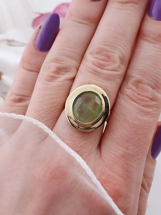 Złoty pierścionek z naturalnym Oliwinem  pr.585 (026p)