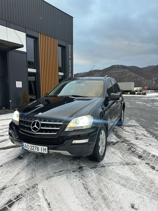Mercedes Benz ML300CDI