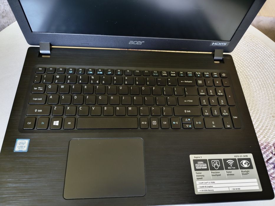 Laptop Acer aspire 3 A315-51-341R