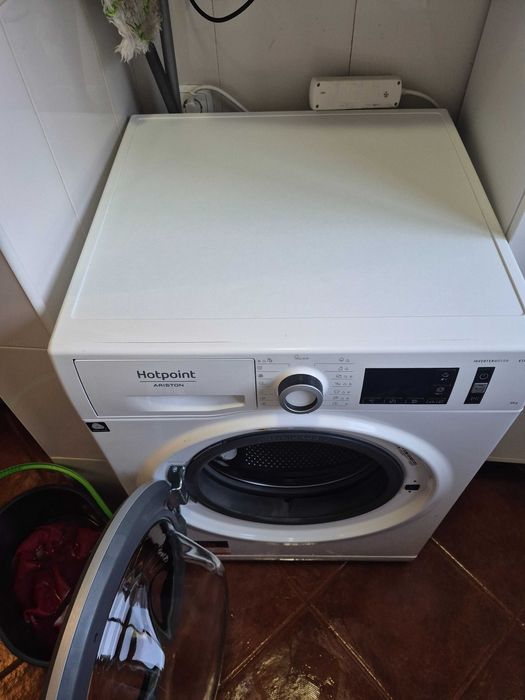 Máquina de Lavar Roupa HOTPOINT (8 kg - 1400 rpm ]