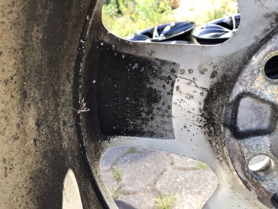 Koła felgi Jeep Cherokee 18 cali 5x127 oryginalne komplet