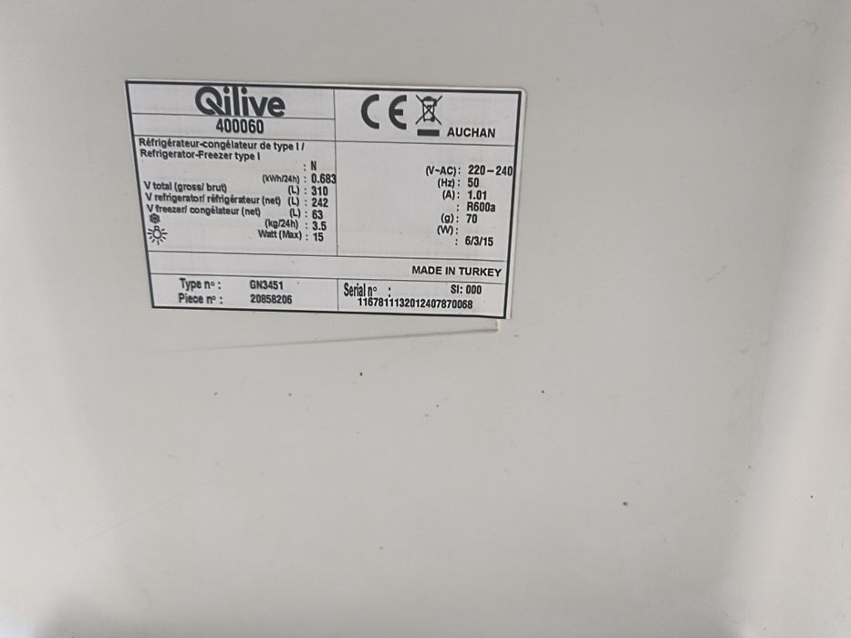 Vendo Frigorífico Qilive (NAO ESTA GELANDO EMBAIXO)