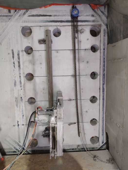 Cięcie betonu ścian wiercenie otworów techniką diamentową otworowanie