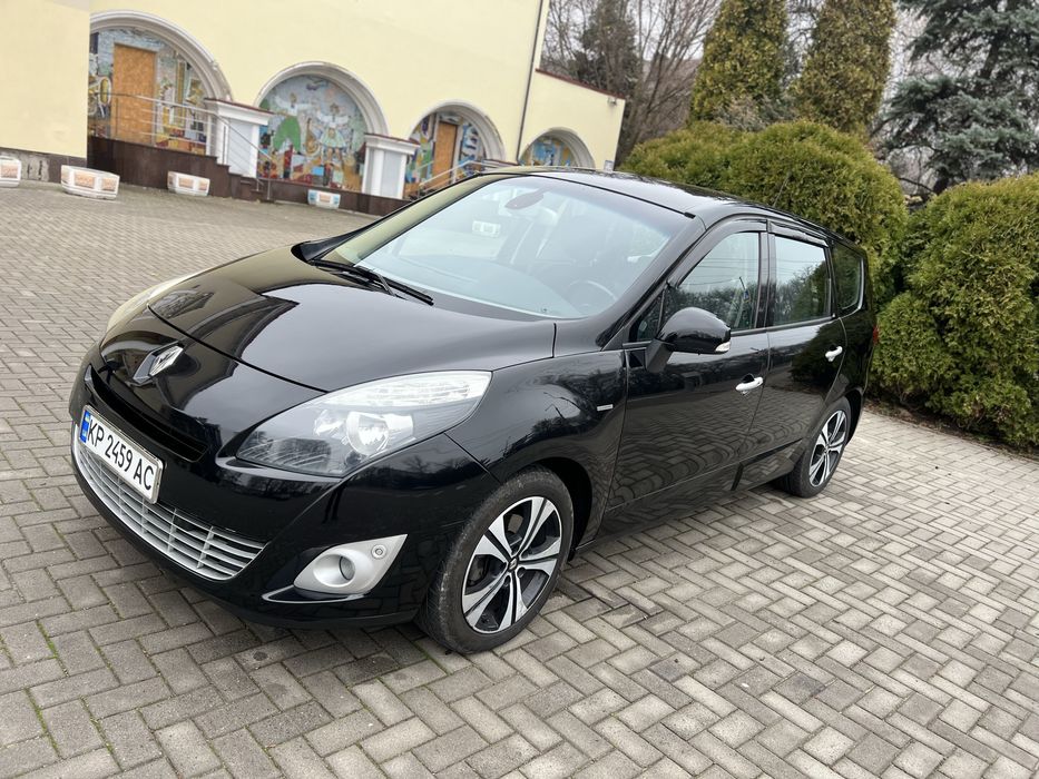 Продам Renault Grand Scenic
