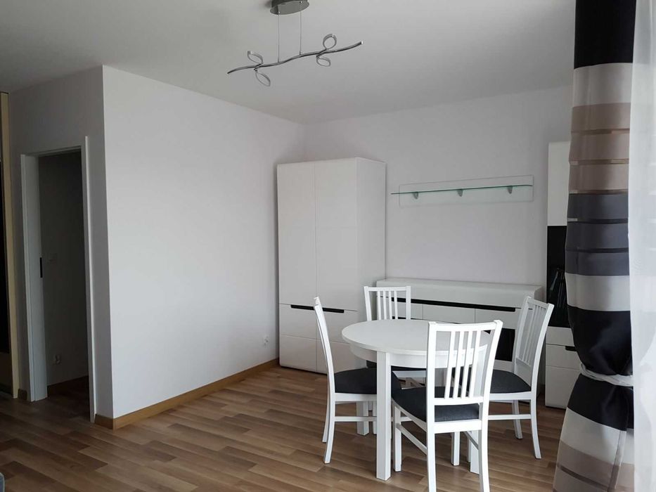 Nowoczesna, przestronna kawalerka (osobna kuchnia) ul. Górników