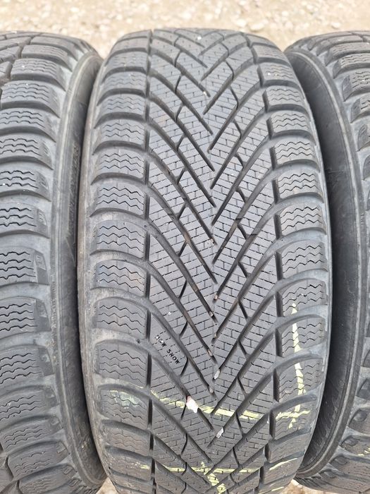 Opony zimowe Pirelli Cintuaro Winter 185 50 r16