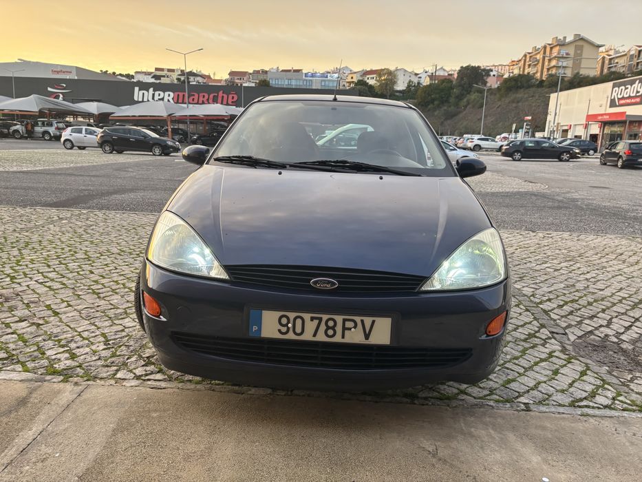Ford focus 1.4 gasolina  118 mil kms