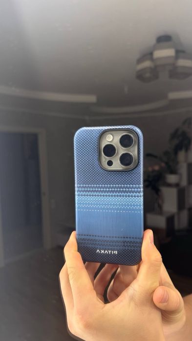 Чохол на Iphone 15 pro є на ішні моделі