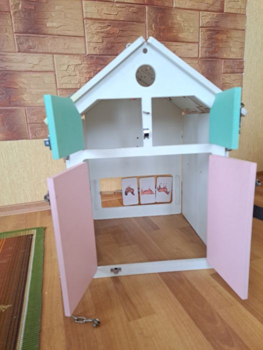 Бізікуб. Бізі борд. Бізі будинок