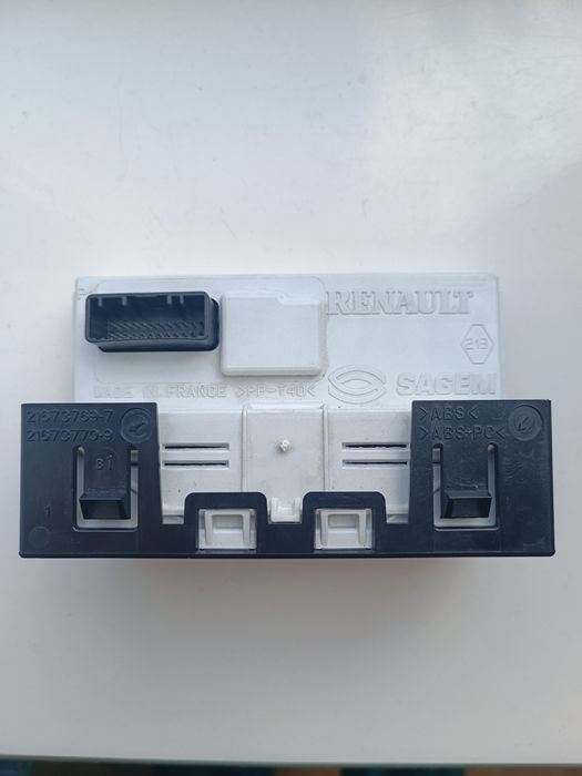 Дисплей Рено Меган 2