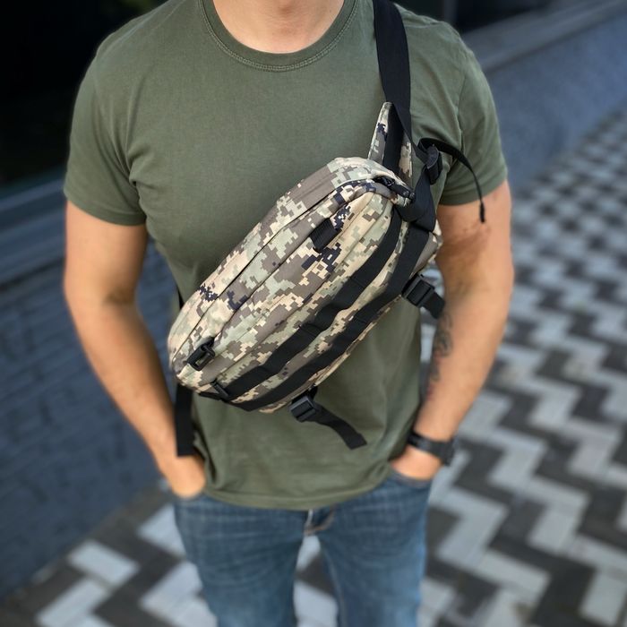 Нагрудна поясна сумка тактична піксель бананка слінг