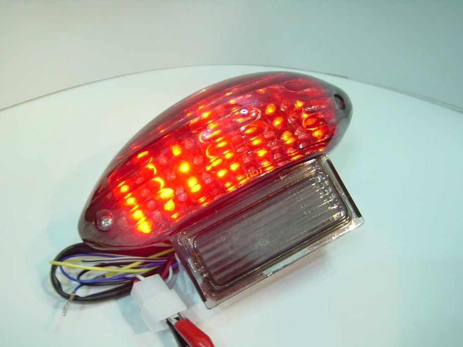 Farolins traseiros LED com piscas Suzuki Hayabusa 99-07