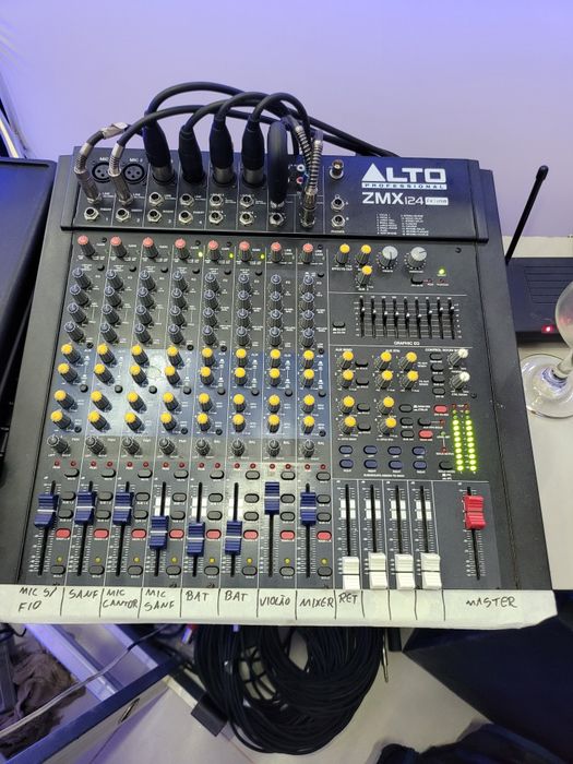 Mesa de som profissional Alto Zmx 124 usb